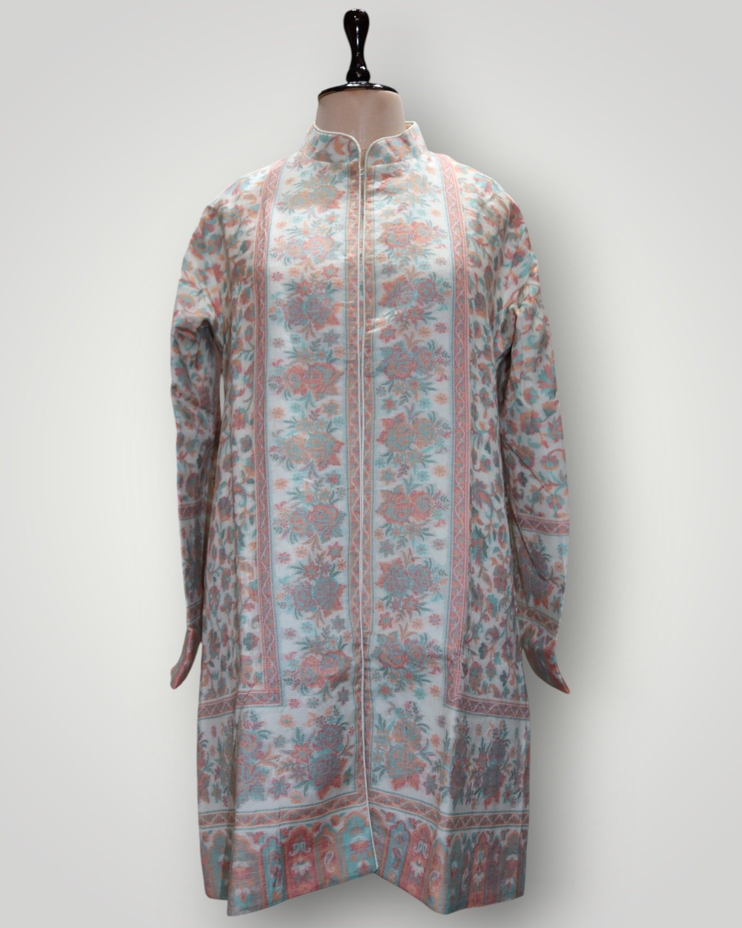Cream Fine Wool Kani Handwoven Coat