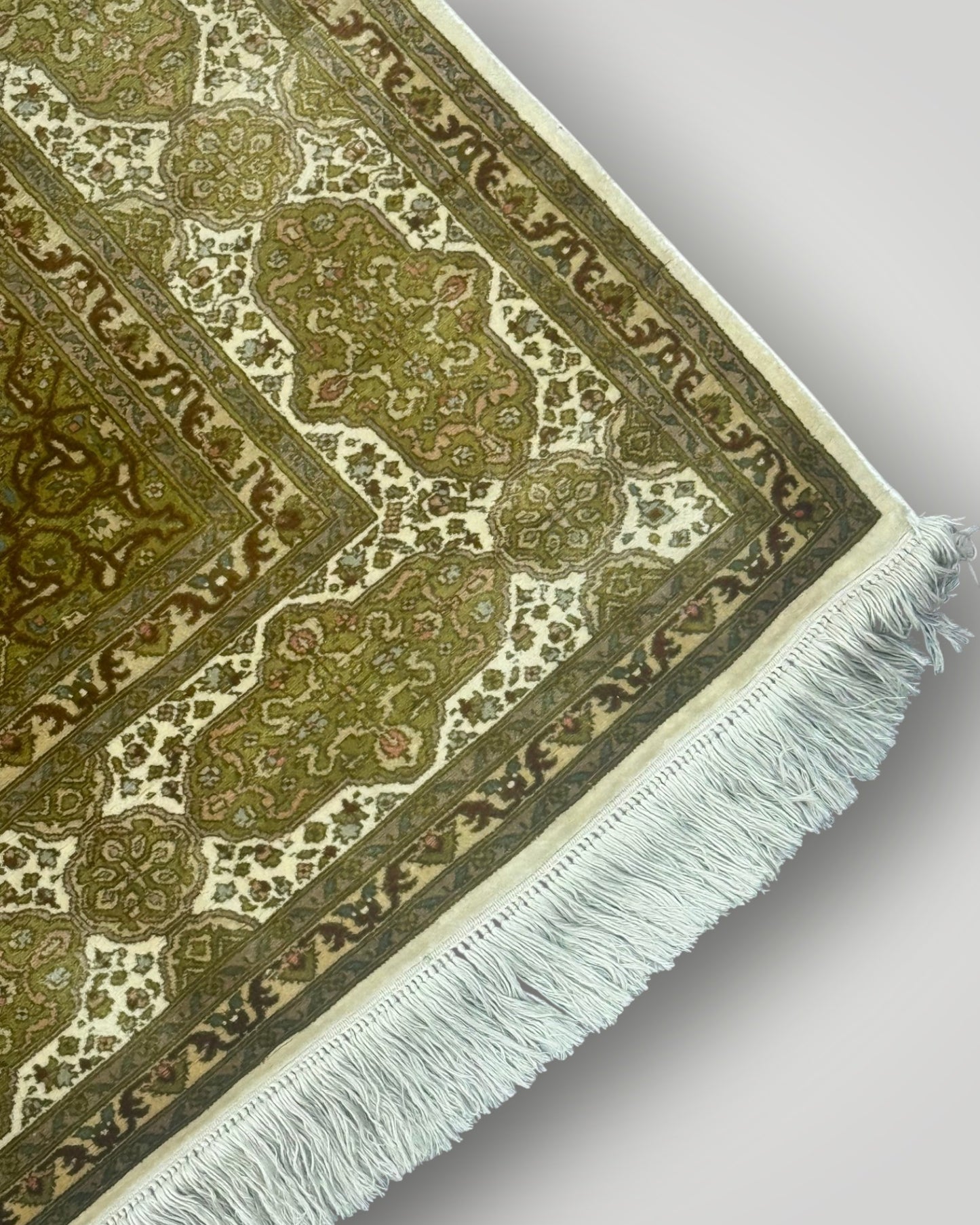 5 FT × 7 FT Ardabil Silk On Silk Hand Knotted Carpet