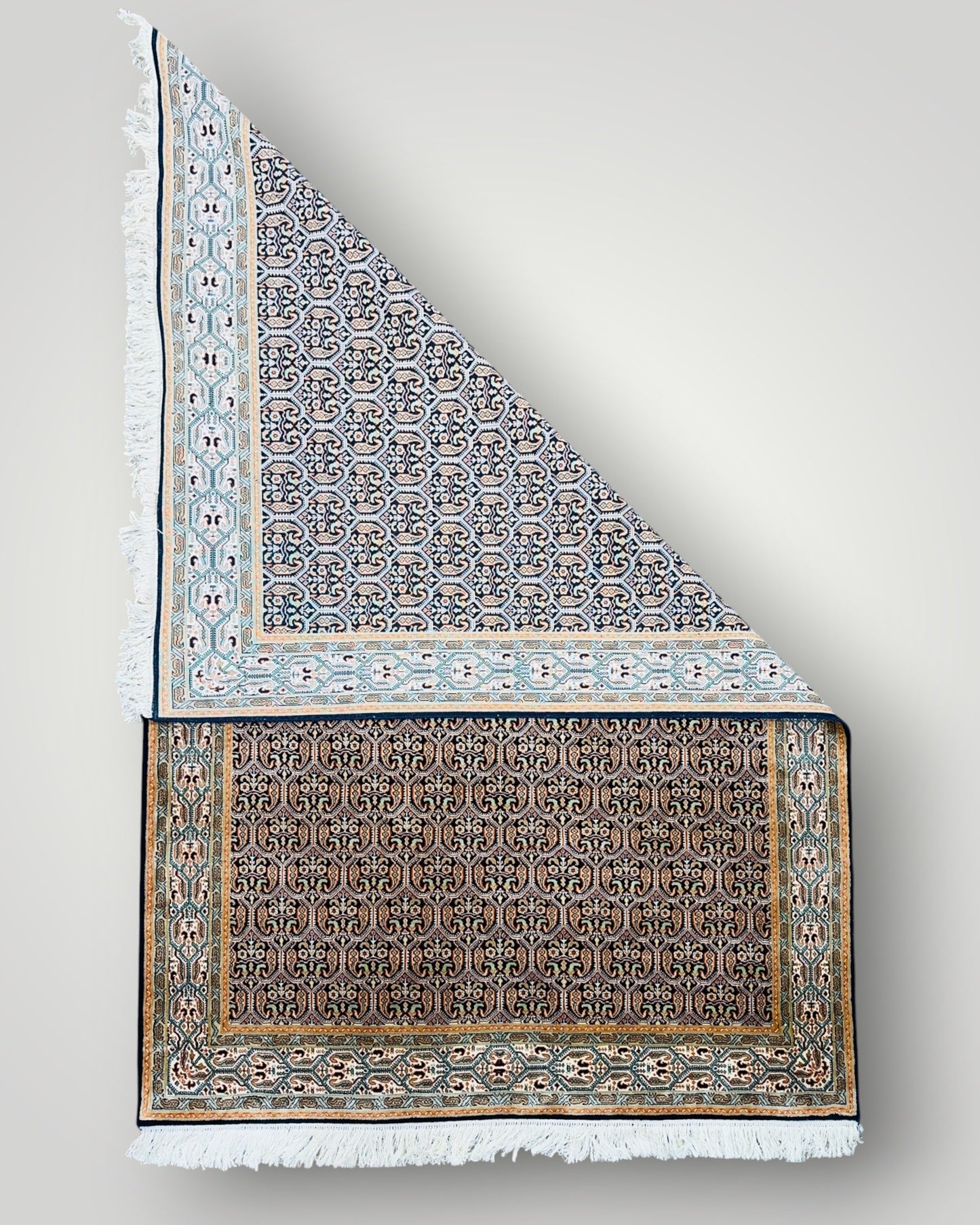 6 FT × 4 FT Sinah Fine Silk On Silk Hand Knotted Carpet