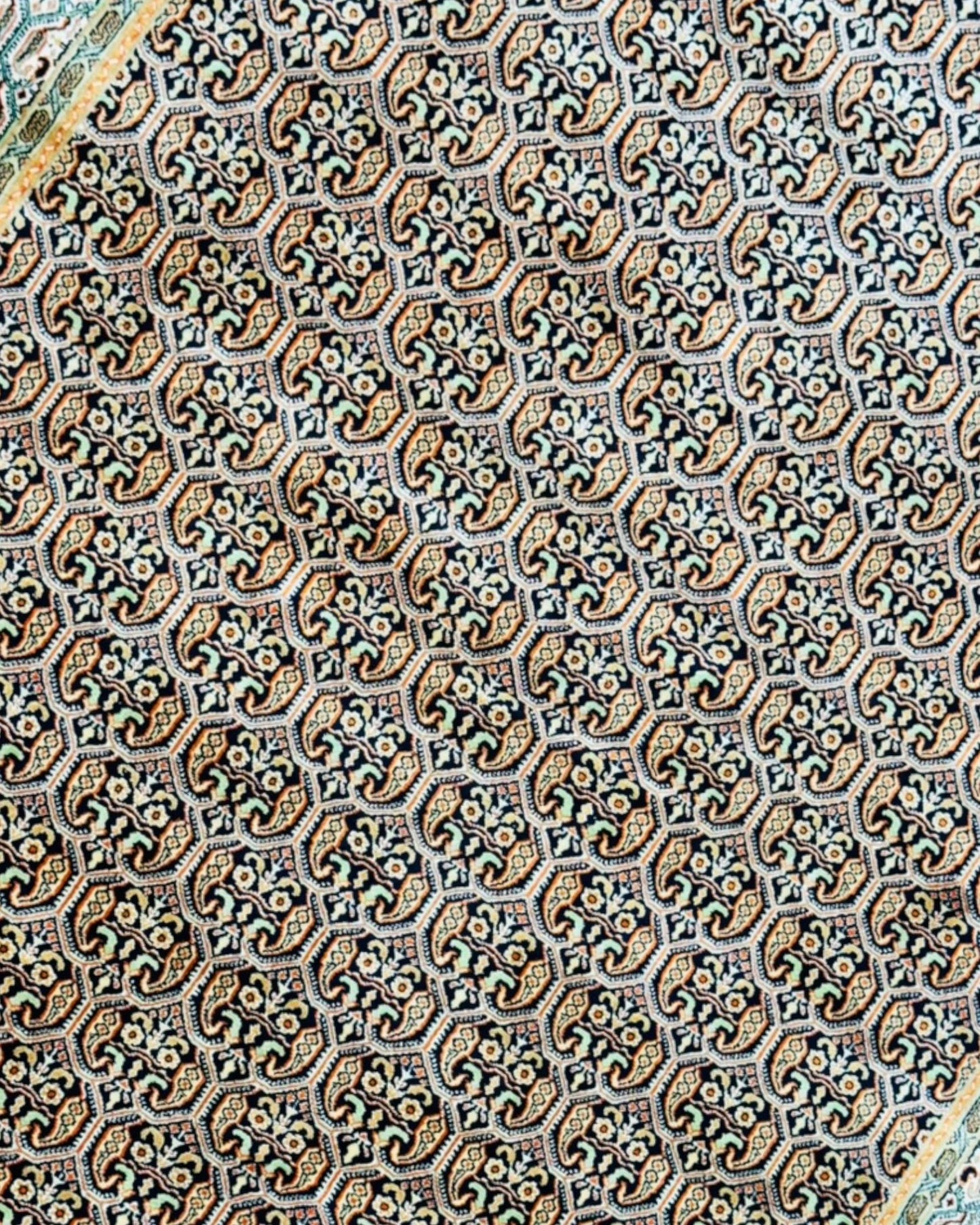 6 FT × 4 FT Sinah Fine Silk On Silk Hand Knotted Carpet