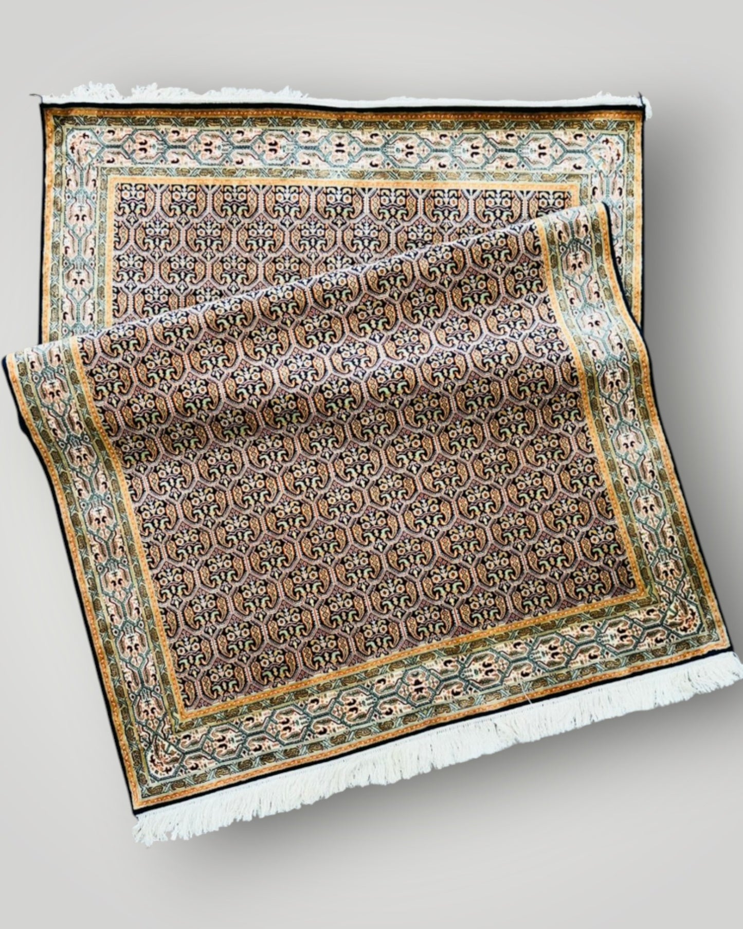 6 FT × 4 FT Sinah Fine Silk On Silk Hand Knotted Carpet