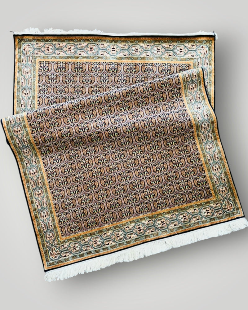 6 FT × 4 FT Sinah Fine Silk On Silk Hand Knotted Carpet