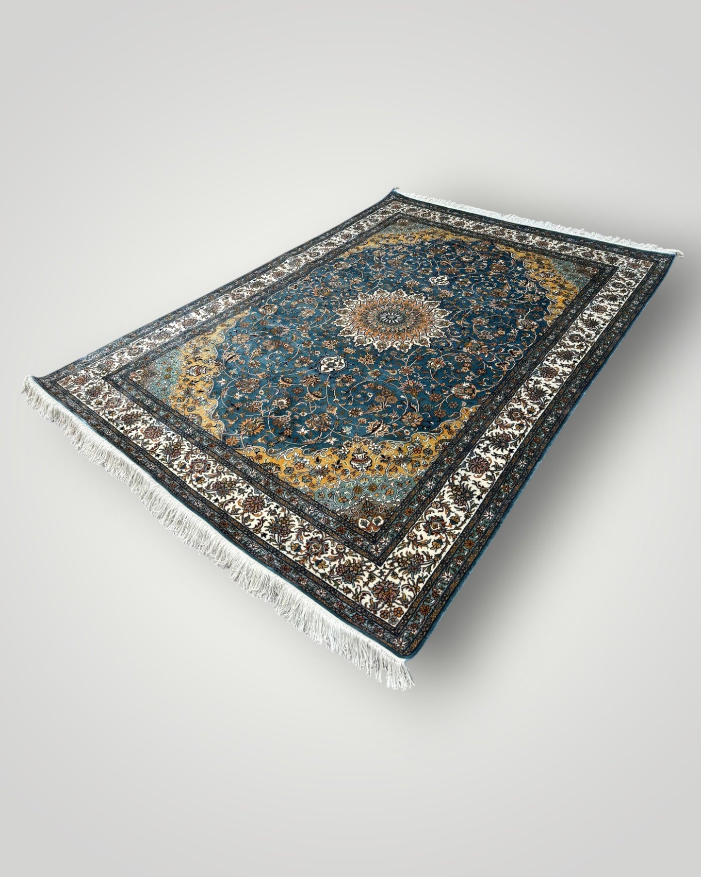 5 FT × 7 FT Kashaan Silk On Silk Hand Knotted Carpet