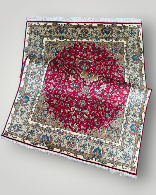 5 FT × 7 FT Kashaan Silk On Silk Hand Knotted Carpet