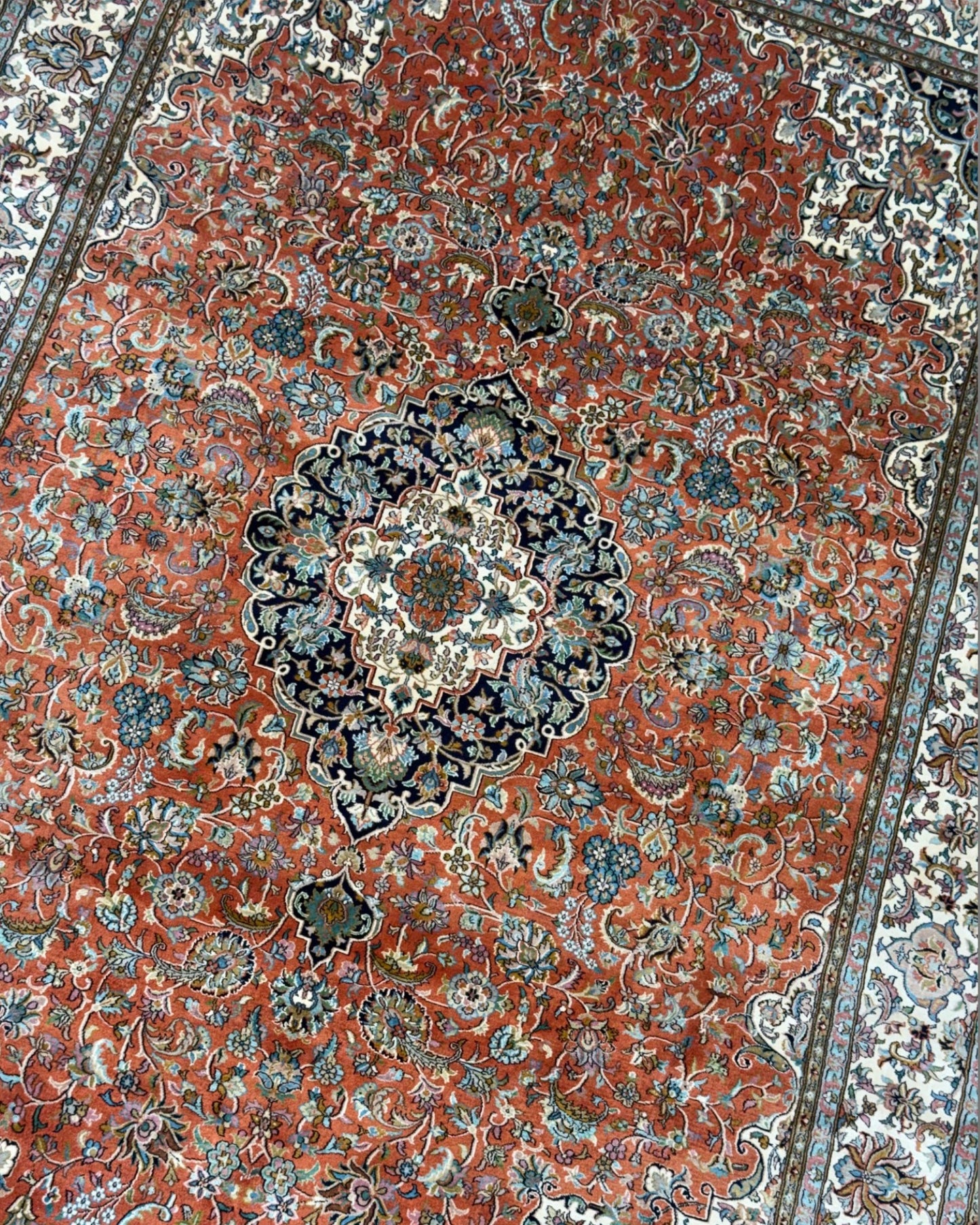 5 FT × 7 FT Kashaan Silk On Silk Hand Knotted Carpet