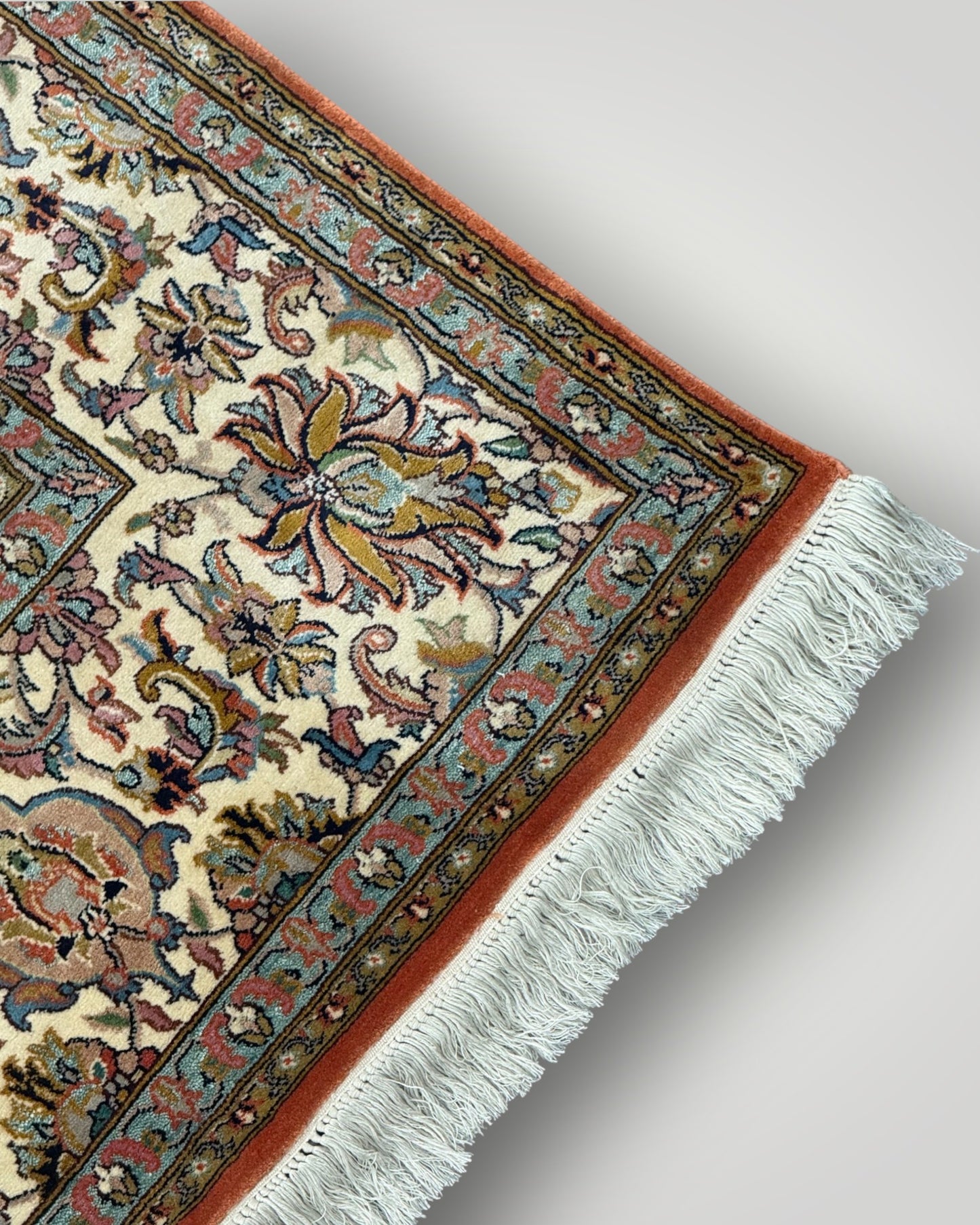 5 FT × 7 FT Kashaan Silk On Silk Hand Knotted Carpet