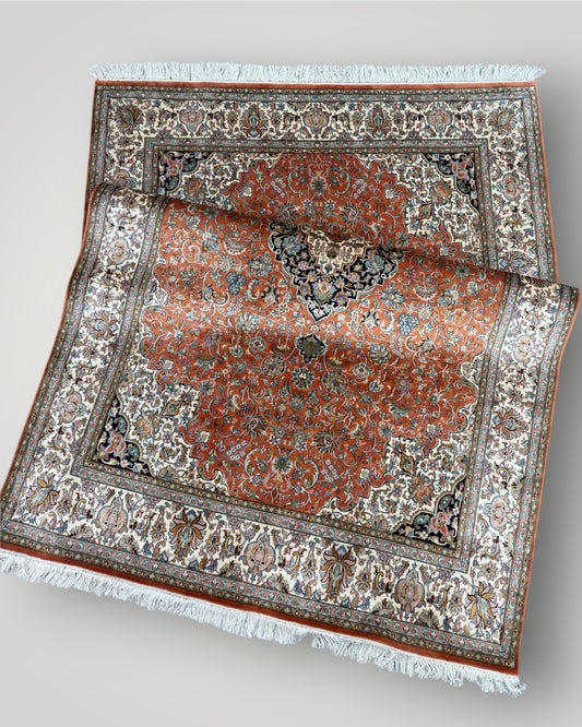 5 FT × 7 FT Kashaan Silk On Silk Hand Knotted Carpet