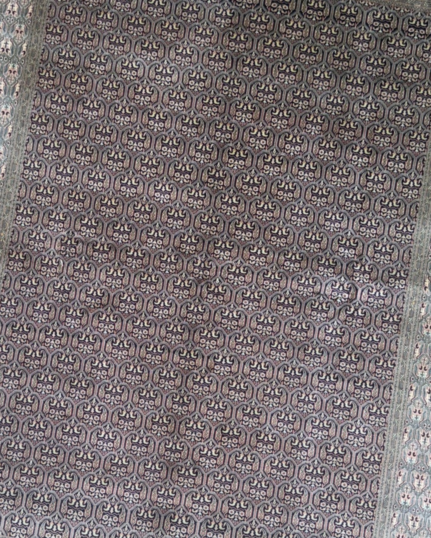 5 FT × 7 FT Sinah Silk On Silk Hand Knotted Carpet