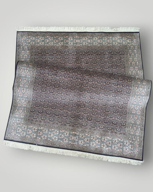 5 FT × 7 FT Sinah Silk On Silk Hand Knotted Carpet