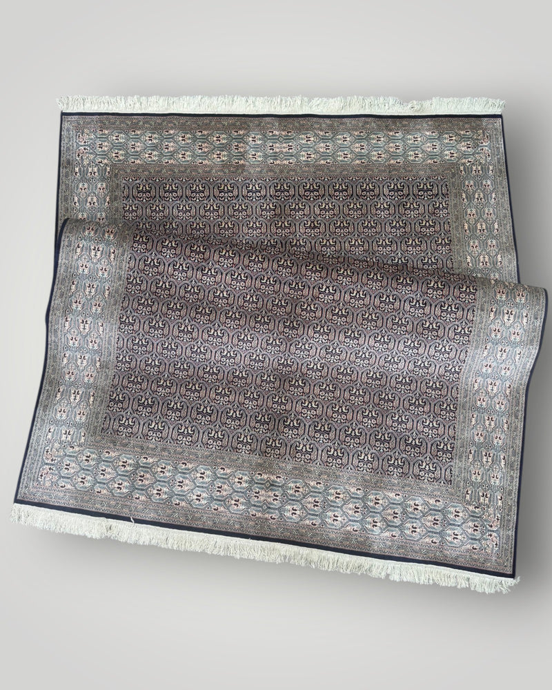 5 FT × 7 FT Sinah Silk On Silk Hand Knotted Carpet