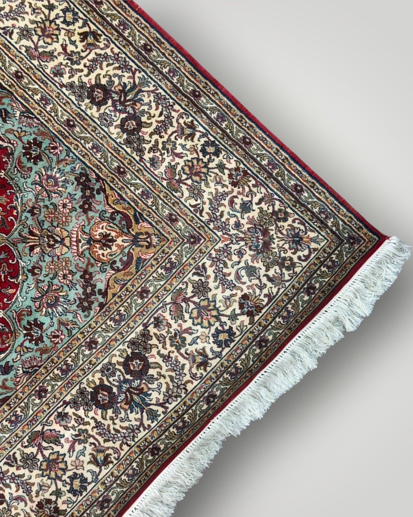 5 FT × 7 FT Kashaan Silk On Silk Hand Knotted Carpet