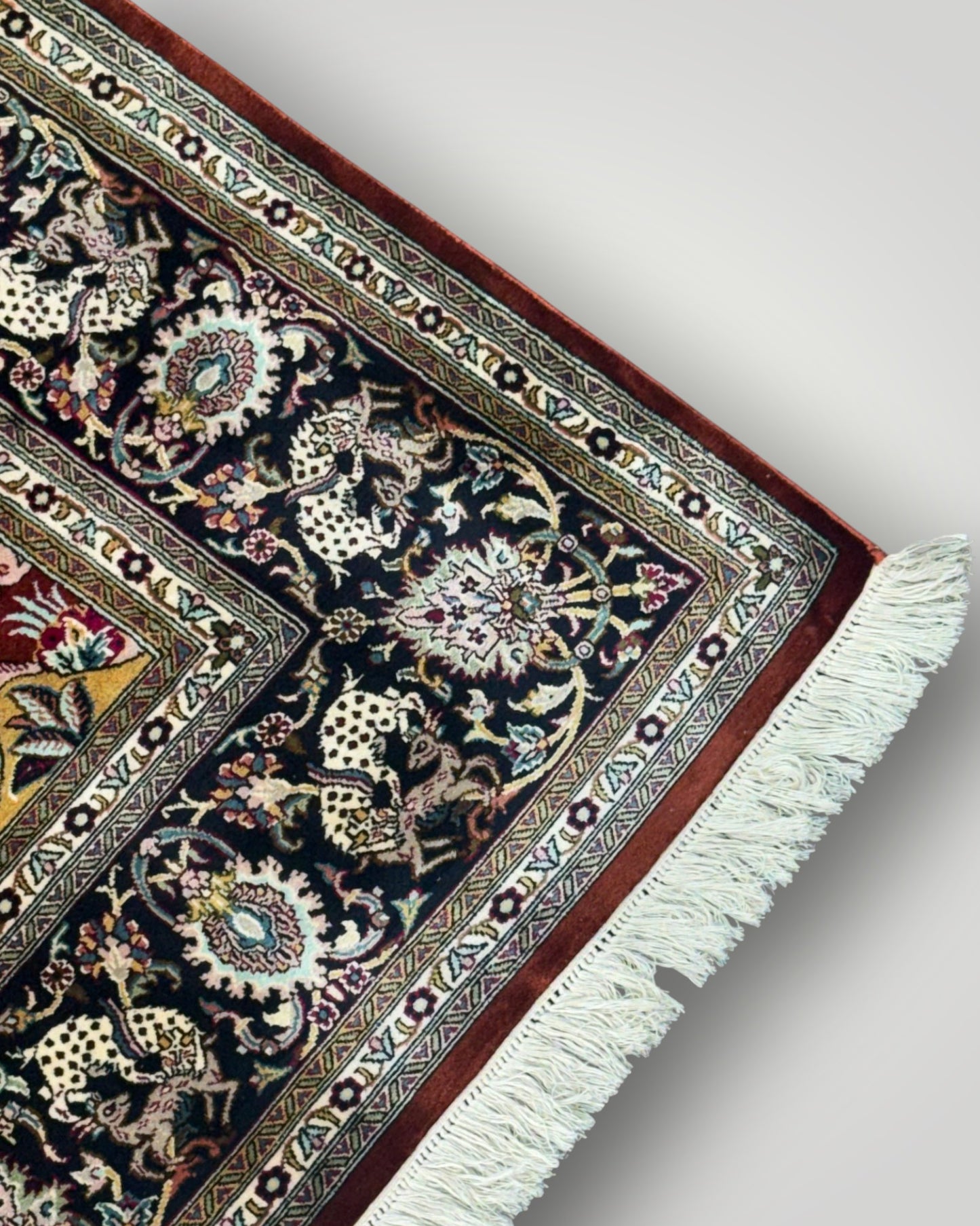 5 FT × 7 FT Shikargah Silk On Silk Hand Knotted Carpet