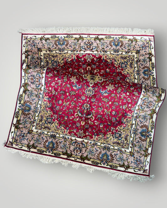 5 FT × 7 FT Kashaan Silk On Silk Hand Knotted Carpet